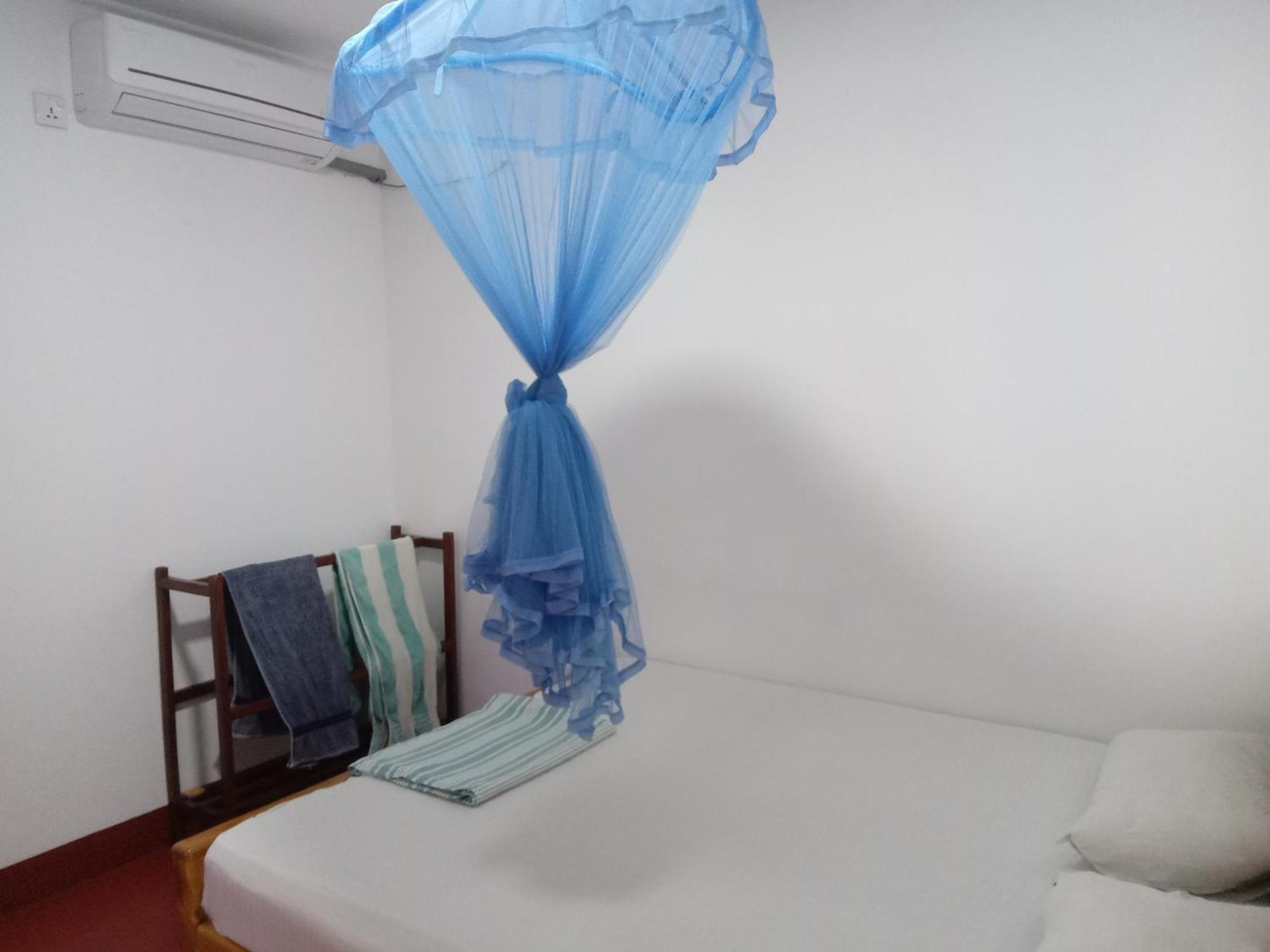 Vibushan Guest House Nilaveli Bagian luar foto